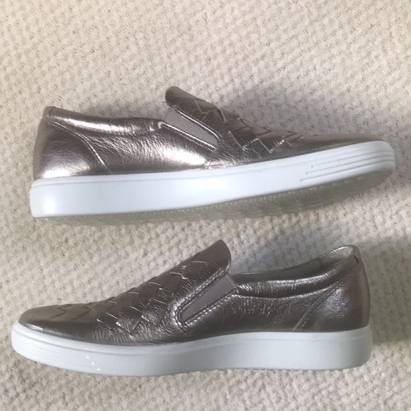 ⚜️NWOT Ecco slip-ons⚜️ - Picture 3 of 6